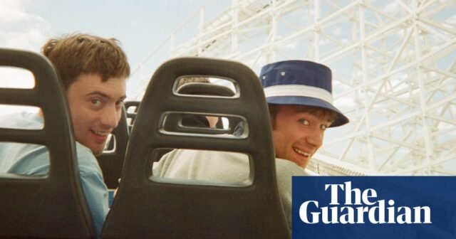 'Graham estaba entusiasmado, Damon menos': Dave Rowntree en sus primeras fotos de desenfoque - en imágenes | Música
