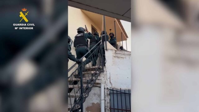 Guardia Civil Desmantula Red de tráfico de drogas que opera desde Murcia Home
