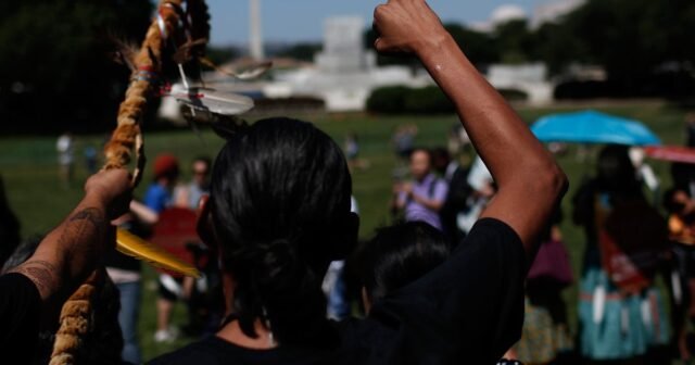 La Corte Suprema rechaza la apuesta de Apaches para bloquear la mina de cobre en el sitio sagrado
