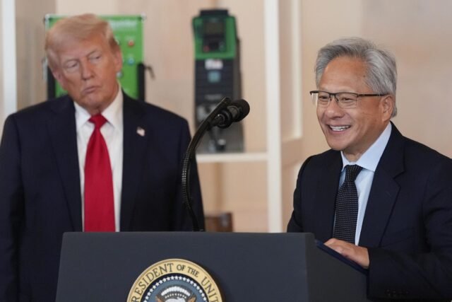 La administración de Trump rescinde los bordillos en las exportaciones de chips de IA a los mercados extranjeros
