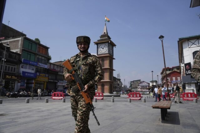 Las tensiones se intensifican en el conflicto de India-Pakistán

