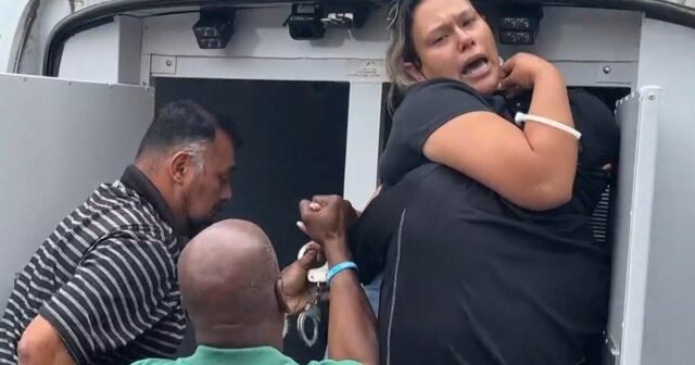 Los migrantes se presentaron a audiencias judiciales, luego terminaron bajo custodia de hielo
