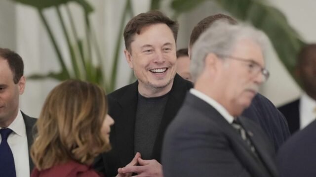 Musk Rips periodista en la entrevista: 'Como hablar con una computadora'
