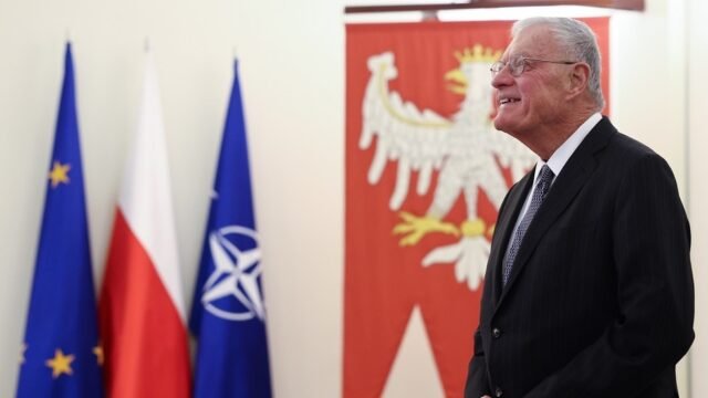 Rusia tiene una "preocupación justa" sobre la expansión de la OTAN - Trump Envía - RT World News

