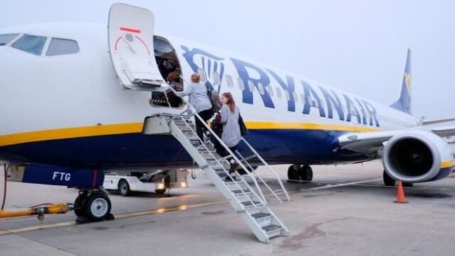 Ryanair afirma que el uso de 'Ley de la era Franco' es causa de multa de € 107m
