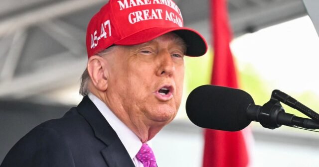 Trump se acuesta en Harvard en un mensaje acalorado en medio de una batalla legal desordenada
