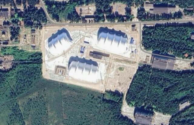 Vladimir Putin expande la base de misiles nucleares tras la prueba en el sitio congelado mató a cinco en desastres de fuga de radiación de terror
