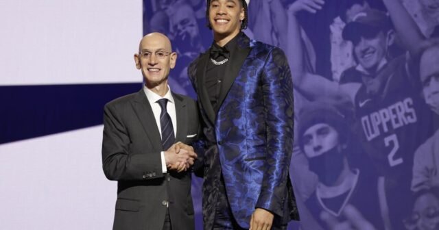2025 Draft de la NBA: Clippers Select Penn State Center Yanic Konan Niederhauser
