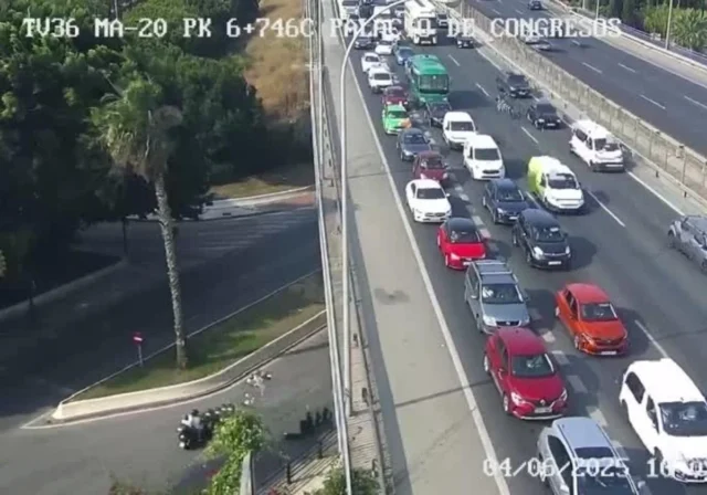 Breaking: motociclista asesinado en colisión cerca de Málaga: traseros de seis kilómetros paralizados por la mañana
