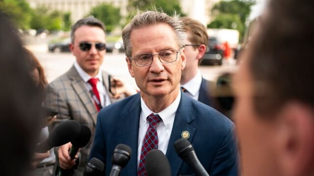 Burchett dice que es "probablemente" un no en el proyecto de ley de Trump si eso significa "gasto más débil"
