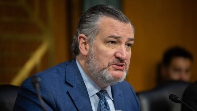 Cambio a favor del régimen El senador estadounidense saluda a 'nuestros' ataques militares sobre Irán-RT World News
