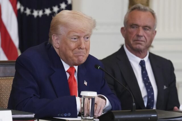 Cómo la elección de Trump para el cirujano general usa sus grandes seguidores en línea para ganar dinero
