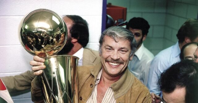 Cómo la familia Buss hizo de los Lakers una maravilla de Hollywood
