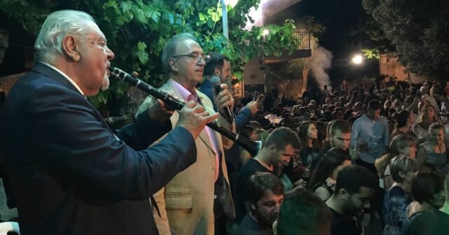 Desde las montañas griegas hasta Manhattan: ícono de música folklórica Petroloukas Chalkias honrado después de la muerte
