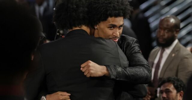Dylan Harper, hijo del ex elogante Ron Harper, se une a la fraternidad de segunda generación
