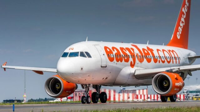 EasyJet Flight de Chipre al Reino Unido obligado a hacer un aterrizaje de emergencia después de 'Smufle' a bordo

