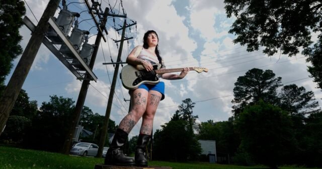 El mundo según el miércoles, tu nueva banda de rock independiente favorita de Country
