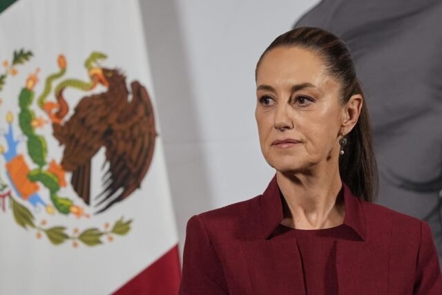 El presidente de México golpea las sanciones a los bancos mexicanos por la administración de Trump
