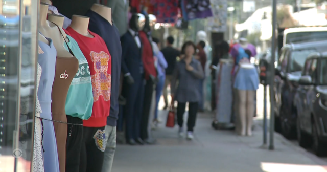 Ice Work Lugar Raids Sow Fear en el Distrito de Moda de Los Ángeles
