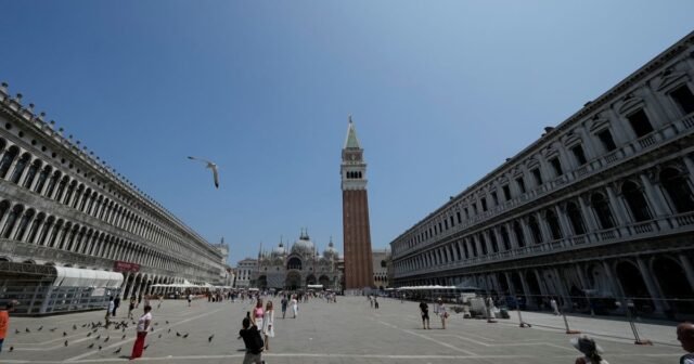 Jeff Bezos y Lauren Sánchez para destacar la herencia artesanal de Venecia durante las próximas nupcias
