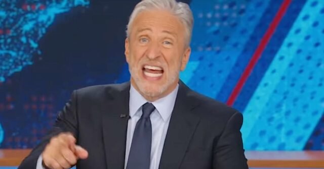 Jon Stewart busca el mito más grande de derecha sobre Trump y almizcle
