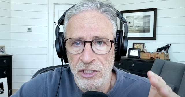 Jon Stewart clava exactamente por qué las "respuestas de Irán de los funcionarios de Trump van" más allá de la tontería "
