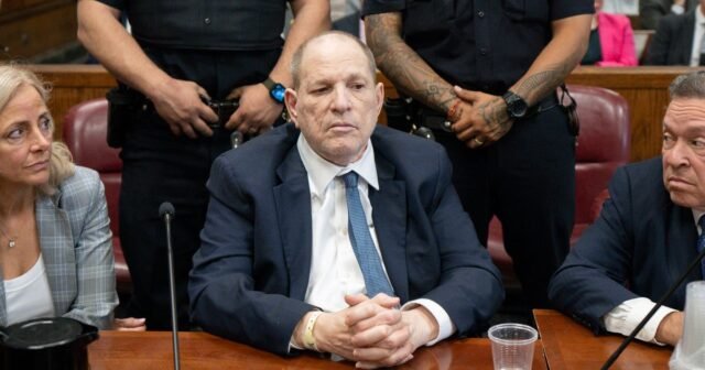 Jurado de Weinstein se preparó deliberando después de que las tensiones se derramen en público
