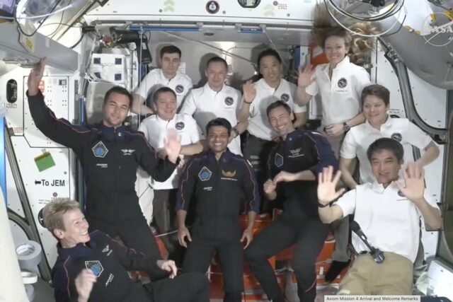 La Estación Espacial Internacional da la bienvenida a sus primeros astronautas de India, Polonia y Hungría
