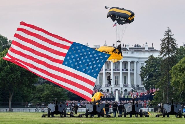La exhibición de la Casa Blanca 'America 250' tops Prageru conservador Prageru para enseñar la fundación de la nación

