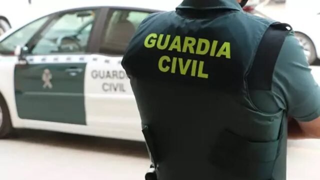 La mujer irlandesa, de 37 años, es arrestada por 'Genitals de turistas suecos suecos' acariciadas en los baños turcos de Mallorca
