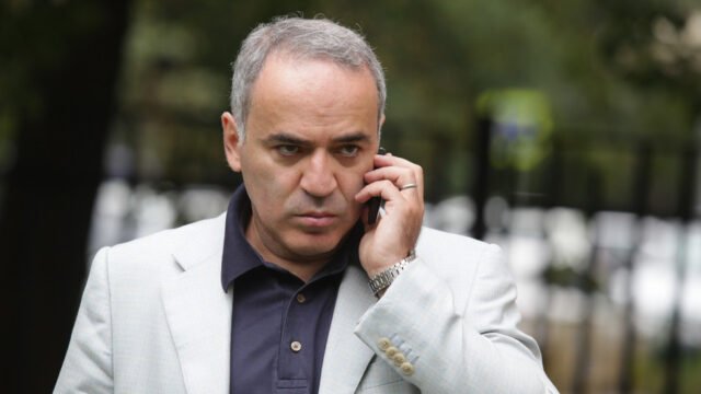 Leyenda de ajedrez rusa vinculada a la trama de golpes de sudán del sur - Bloomberg - RT World News
