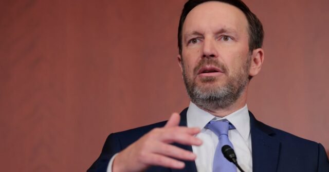 Los demócratas del Senado apuntan a la ley de impuestos de Trump
