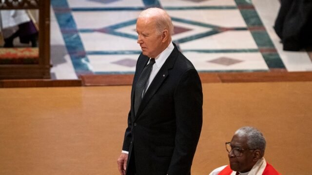 Los demócratas ven la trampa política en la investigación Biden de Trump
