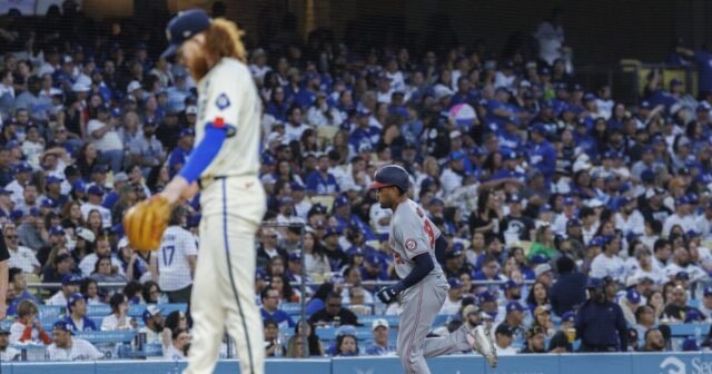 Los lanzadores de los Dodgers renuncian a cinco jonrones en derrota ante los nacionales
