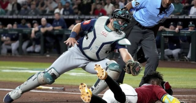 Marineros enrutados por Diamondbacks, registran las entradas a las más bajas desde mediados de abril
