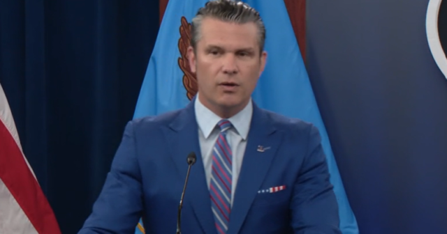 Mira en vivo: el secretario de defensa Pete Hegseth celebra hoy la conferencia de prensa sobre el impacto de las huelgas en Irán

