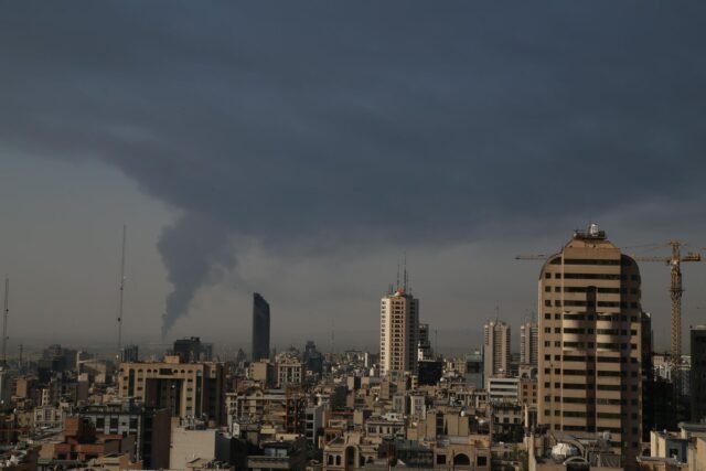 Mundo en el borde a medida que se intensifica la guerra de Israel-Irán
