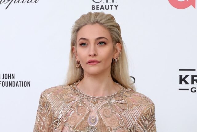 Paris Jackson golpea a los críticos por la actuación en el aniversario de la muerte de su padre
