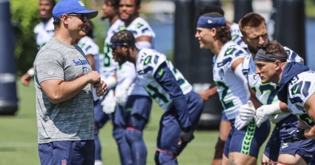 Por qué la defensa de los Seahawks está en un mejor lugar en OTA este año
