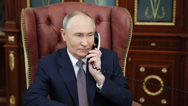 Putin contiene una llamada telefónica con Pope - RT World News
