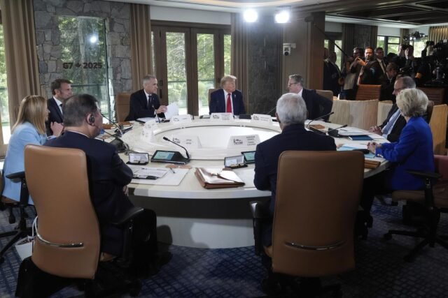 Trump, Starmer usa la Cumbre G7 para finalizar el acuerdo comercial anunciado en mayo
