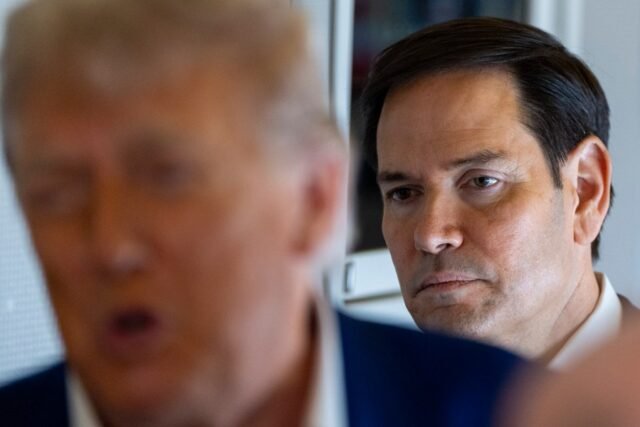 Trump dice si se comprometerá con la garantía de defensa mutua de la OTAN 'depende de su definición'
