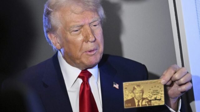 Trump lanza el sitio web para 'tarjeta de oro'
