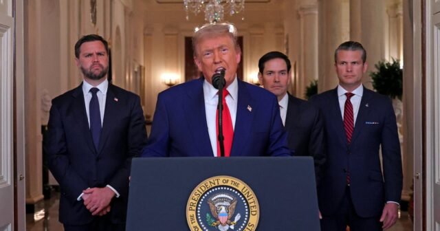 Trump nos llama a los ataques a Irán un "éxito militar espectacular", advierte sobre más ataques si Irán no "hace las paces"
