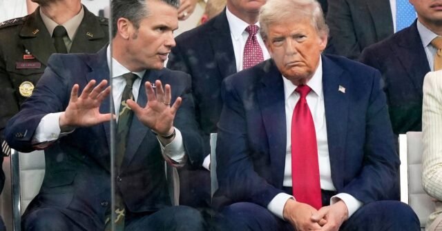 Trump preside más de $ 45 millones Parade Military para sí mismo antes de una multitud decepcionante
