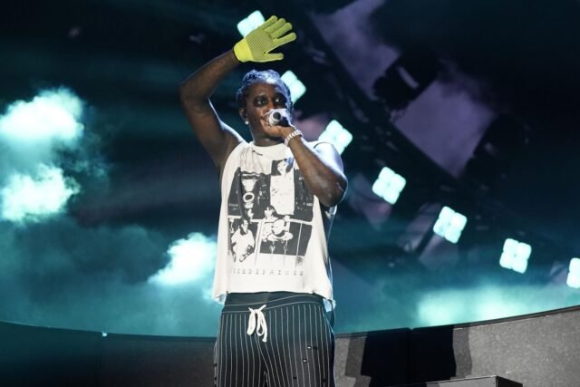 Young Thug actúa por primera vez desde que dejó la cárcel, equipos con Travis Scott y Ti: Fotos
