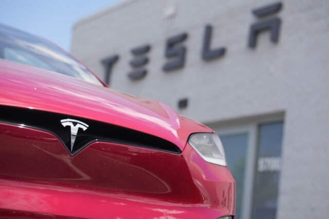 ¿Adiós señor buen chico? Los inversores arrojan a Tesla a Bet Trump pueden arremeter contra Musk a través de su compañía de automóviles

