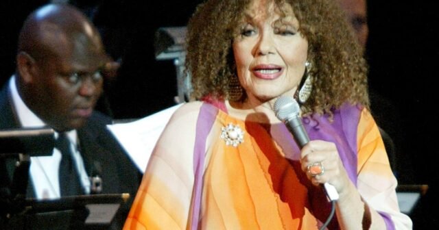 El cantante Cleo Laine, considerado como la mejor voz de jazz de Gran Bretaña, muere en 97

