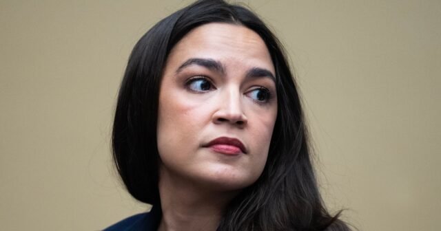 AOC desgarra el gran proyecto de ley 'catastrófico' de Trump
