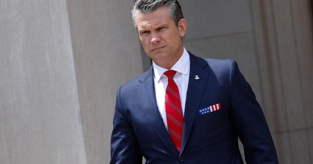 Asesor principal de Hegseth en el Pentágono, dicen las fuentes
